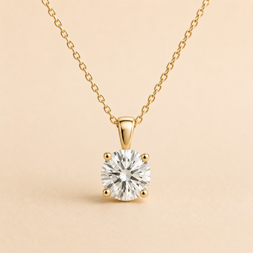Solitaire pendant